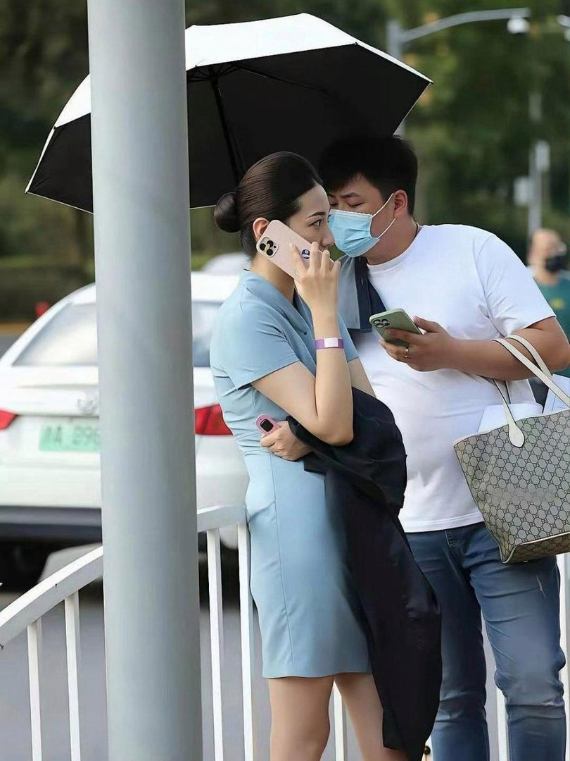 天呐，这个盘发也做得太精致完美了！