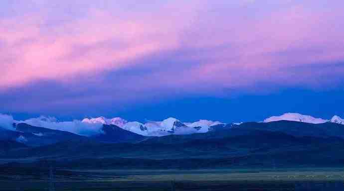 天上的西藏，云中的阿里。