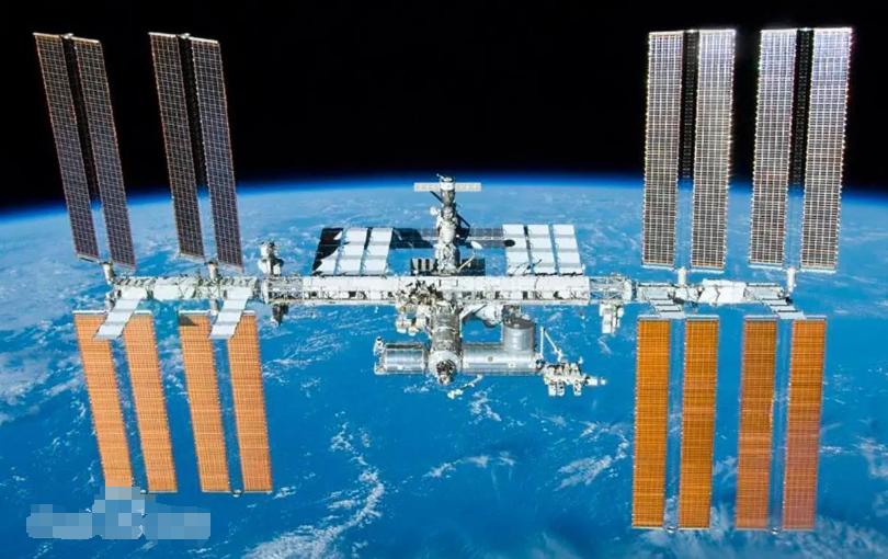 为什么大家都不提中国空间站了？因为没脸提，跟国际空间站差距太大！先说说大家常