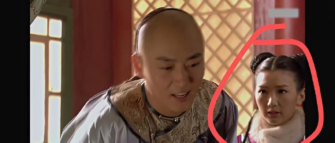 清凉台这一段里，这个侍女丫头怎么看着像瑛贵人？难道是毛晓彤客串了？如果真是这样，