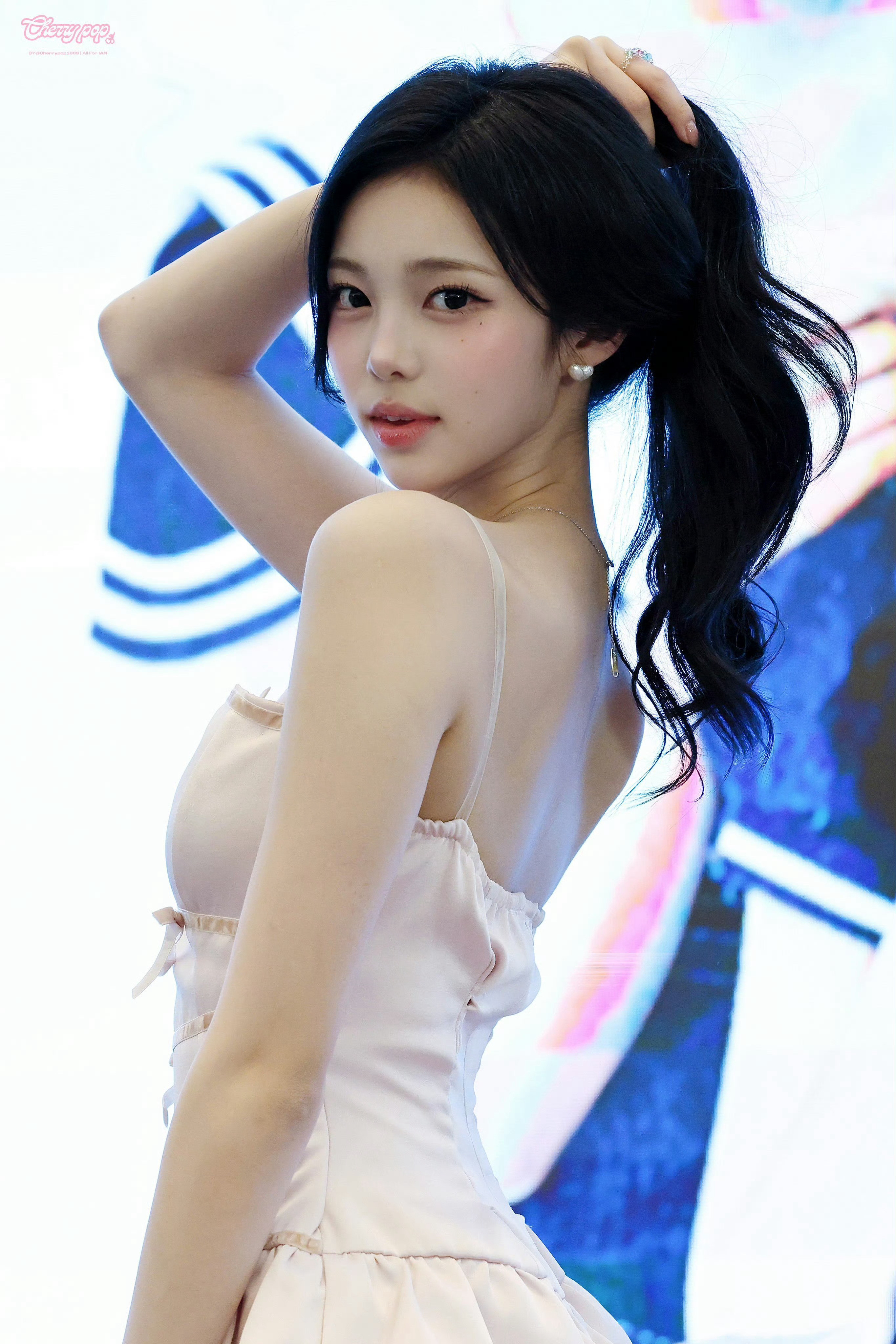 ian这张脸完全就是我目前对脸蛋审美完完全全最直观的体现….