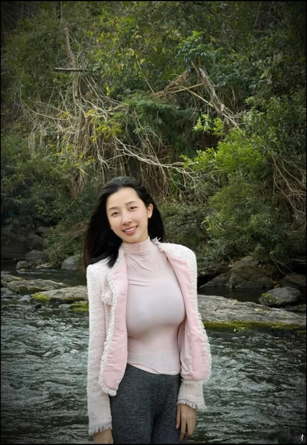 感受大自然徒步户外运动​​​