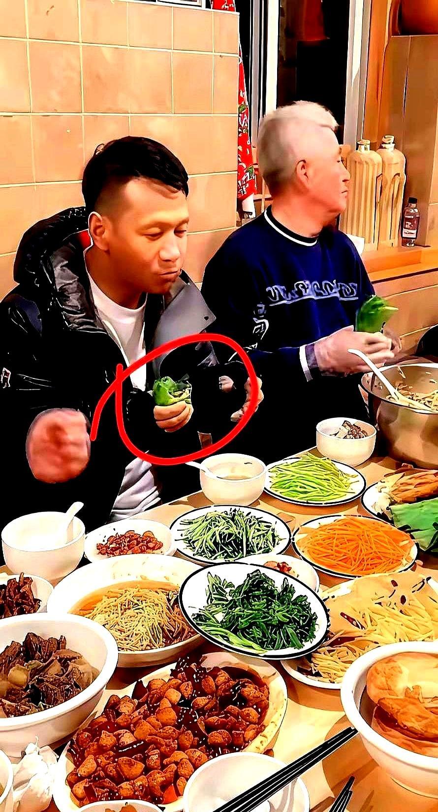 赵本山那架2亿的飞机，现在打5折都没人要，每年停着就烧掉几百万，全家都悔死了。