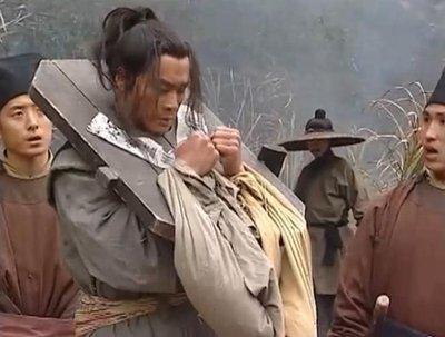 奇怪，水浒施恩送武松为啥送鹅不送牛肉？武松刺配恩州牢城，行前施恩来探望，送些衣