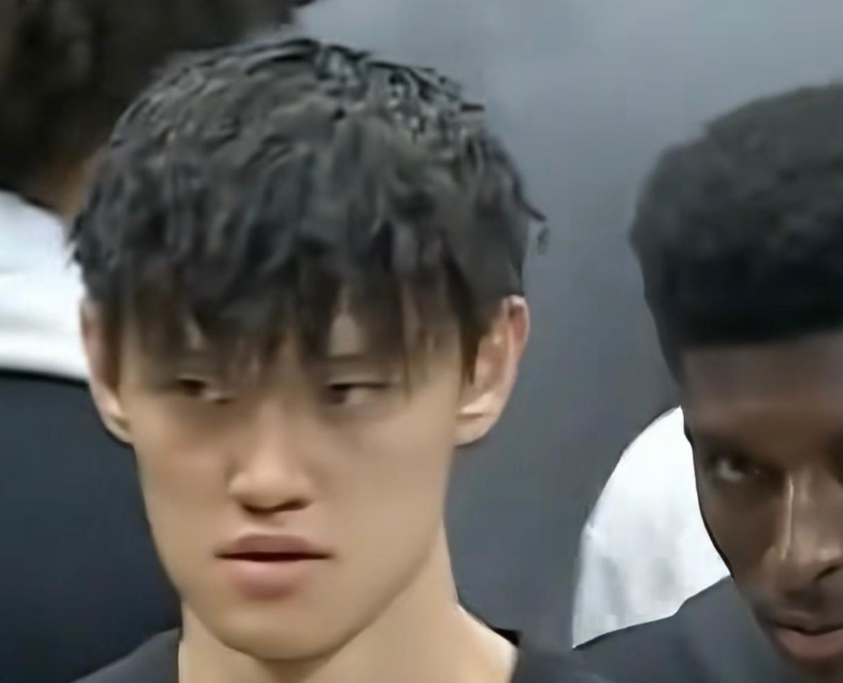 曾凡博被“雪藏”，不要把NBA太当回事儿！蔡崇信，虽然是华人，但是纯纯正正的外