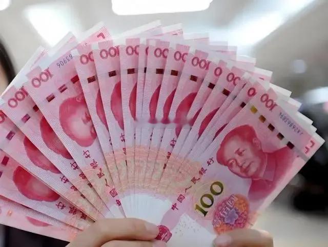 100元人民币在世界各国究竟能买到什么？1、朝鲜——能买一车粮食；2、蒙古——能