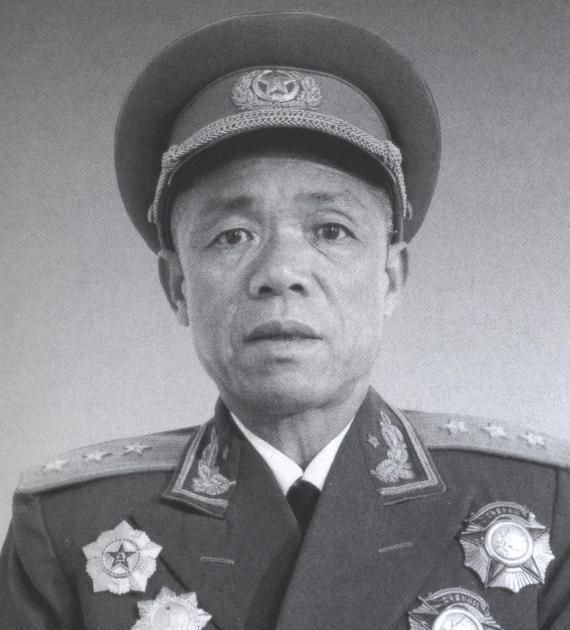 1957年，韩先楚强烈反对担任福州军区司令员，毛泽东：不去也得去“1957年3