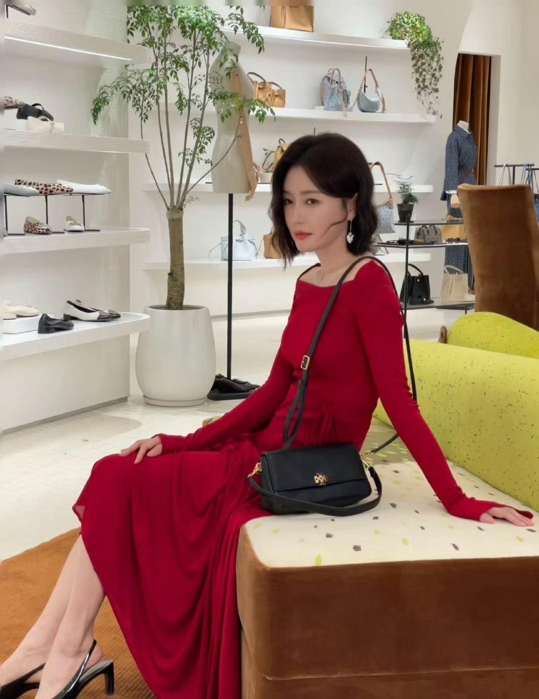 秦岚秦岚还记得自己是个明星吗