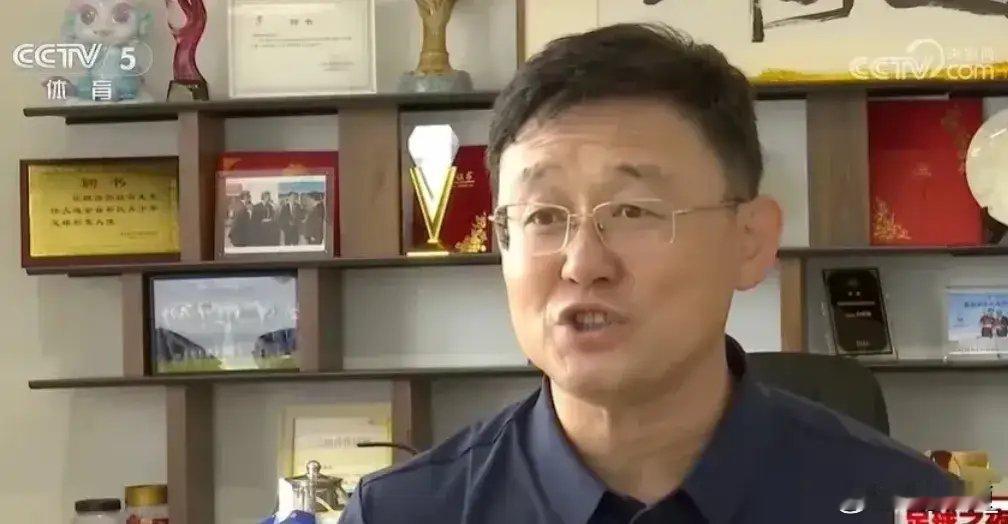 孙继海在6月12日央视《足球之夜》节目中的采访，彻底打消了我对国足队员不努力的一