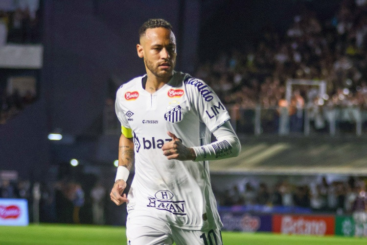 巴媒: 内马尔不顾医生建议参加训练, 考虑带伤出战保级关键战