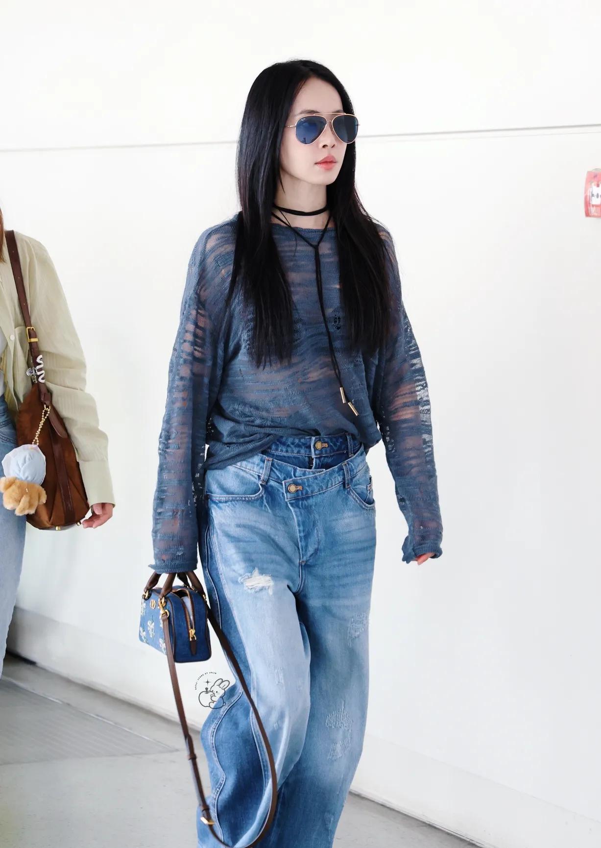 蔡依林这穿搭太有辨识度了，又美又飒，直接焊在身上！蔡依林机场造型明星私服