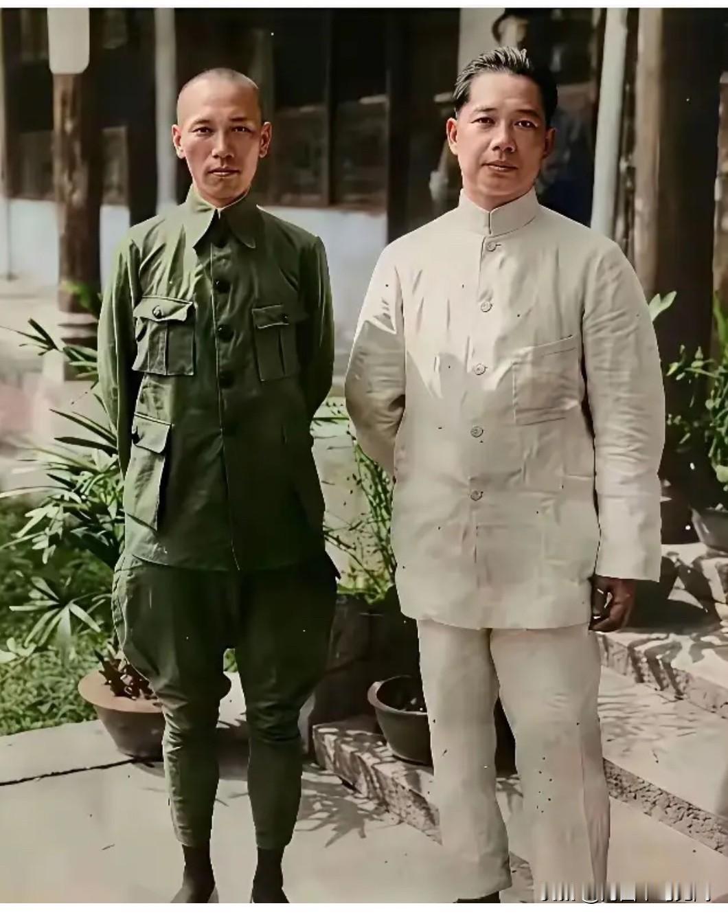 这张照片拍摄于1927年的广州，两人都是民国时期的代表性人物，此时两人表面并肩，