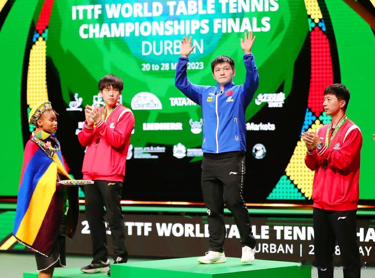 王楚钦想要在奥运会夺冠,他最大对手不是莫雷加德、不是雨果,而是樊振东。同理孙颖莎