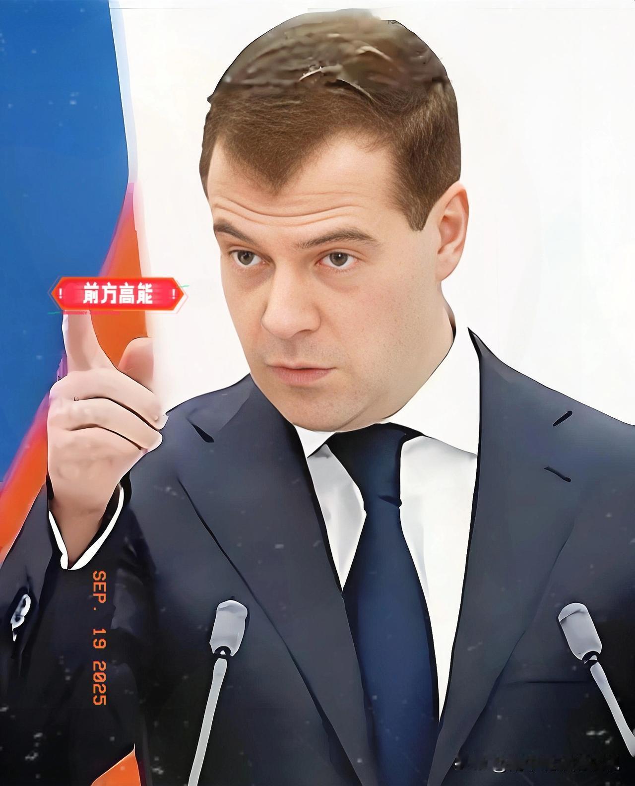 北约击落俄无人机将触发大战？无人机混战时代太疯狂！梅德
