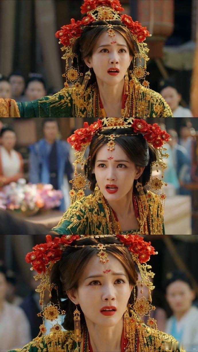 原来李一桐大蜈蚣那场拍的是吻戏还是记得当时那个大蜈蚣的场面，李一桐怎么那么会演