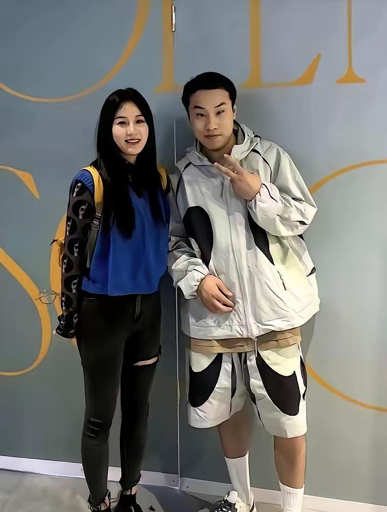 看了徐志胜和女友的感情，我真的越想越清醒。朋友提前打预防针，说男方长相普通