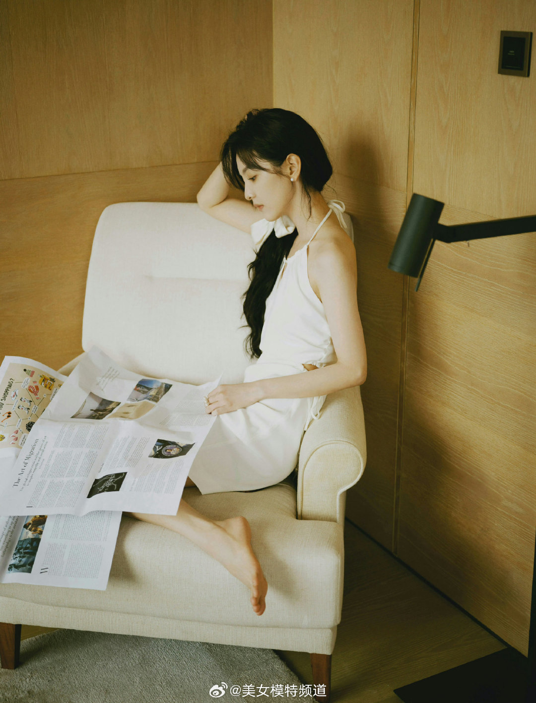 章若楠的白裙子清新甜美​