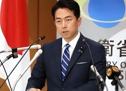 现在日本压力最大的人，或许不是高市早苗，也不是日本的元老级人物麻生太郎，而是防卫