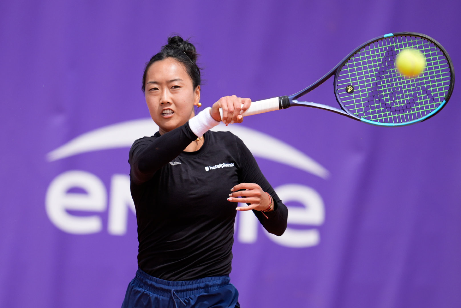 李吉妮挑落2号种子WTA500斯特拉斯堡站第二轮，李吉妮以4-66-46-3