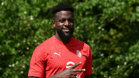 终于结束了! 奥里吉与米兰签下解约协议, 正式成为自由球员