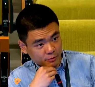 东方大国的记者徐德智，在联合国大会上，只问了日本代表两个问题：谁炸的日本？为什么