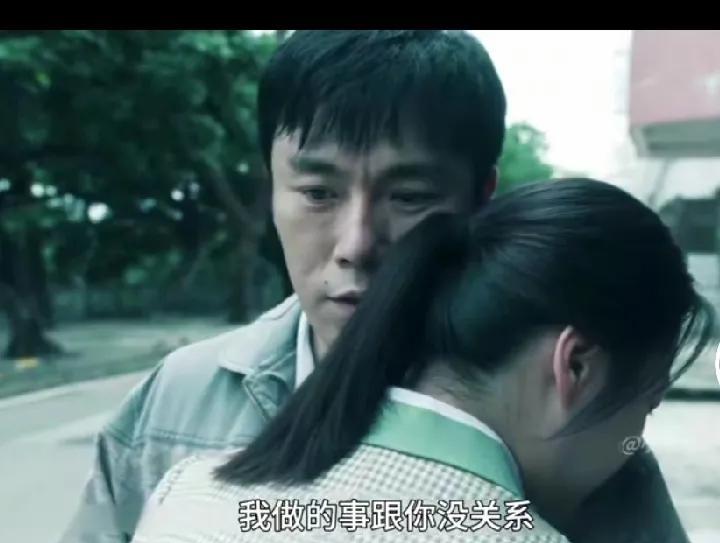 5.《扫毒风暴》。卢少骅的侄子卢天赐有了遗腹子。玲玲坚决要生下孩子。这是天赐的福