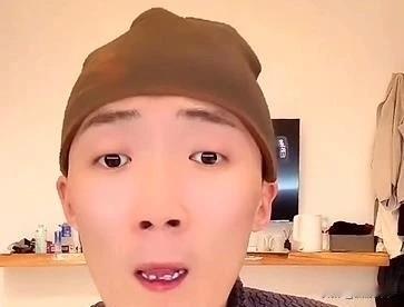 方丈问李舒克“是否愿重回丈门”，得回应：不能给你答复。