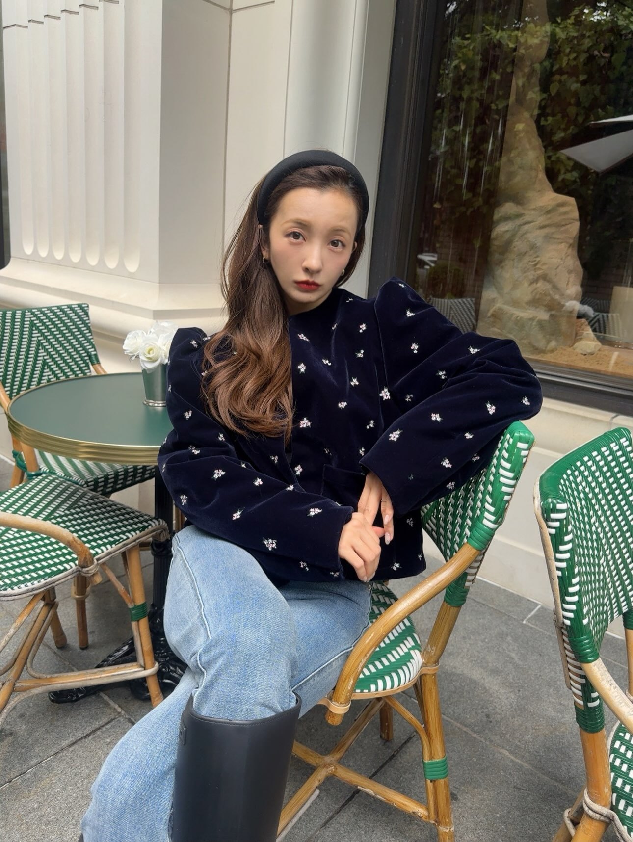 板野友美261002ins更新ベロアジャケットお気に入り🫶🏻カラ