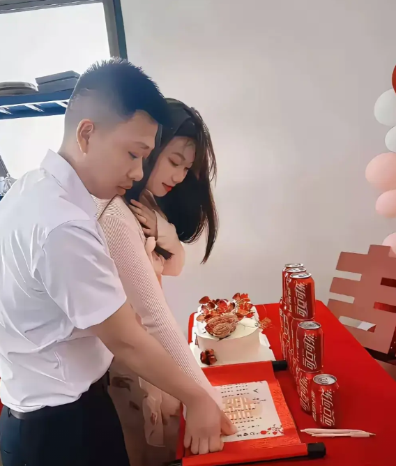 江西，有一对情侣即将结婚，两家人在商谈结婚事宜的时候，女方家向男方索要28.8万
