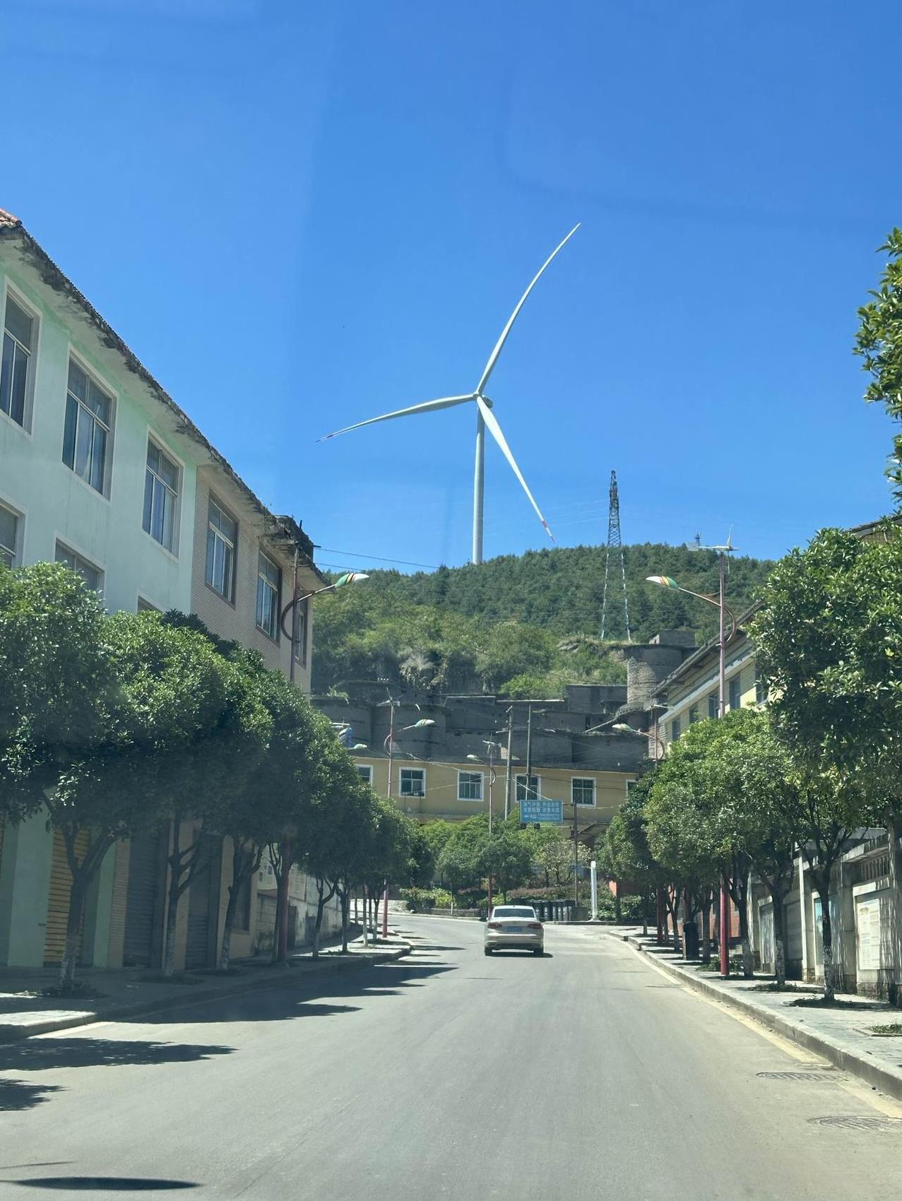 40度高温，杀回重庆主城区！但是，我在超级清凉的武隆寺院坪避暑，却生不如死啊！8