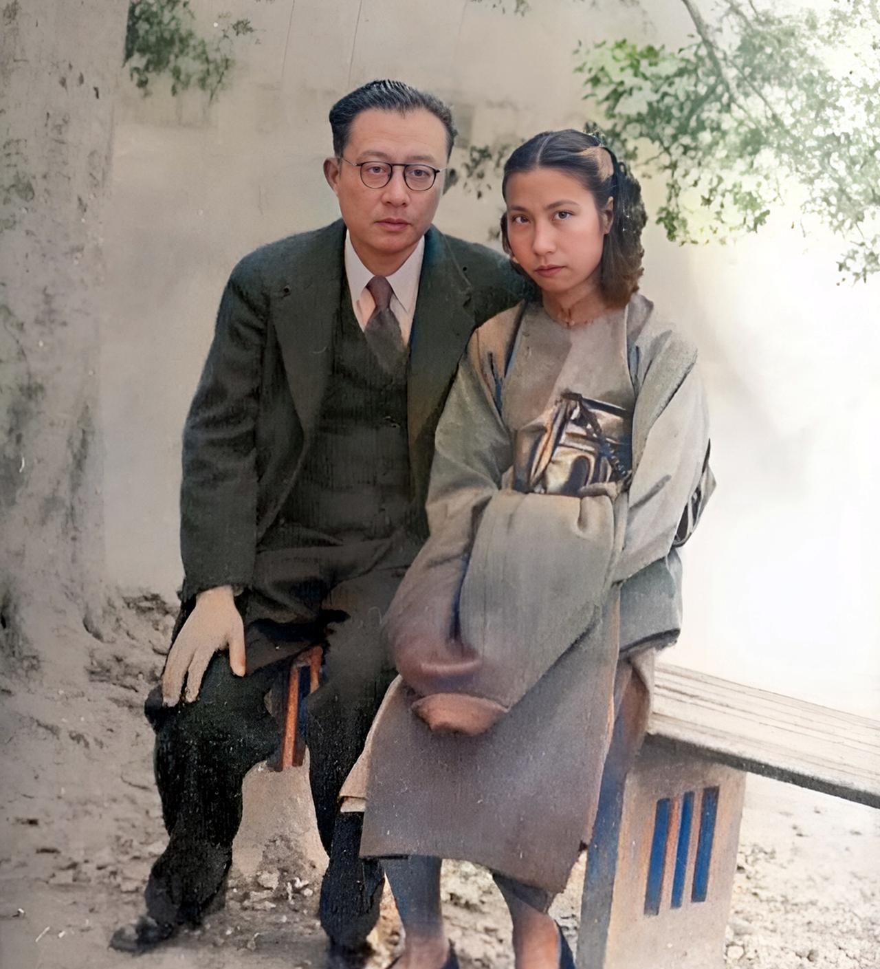 这是潜伏在台已化名计梅真的计淑人与丈夫曾国榕在一起。1950年2月5日，计梅真被