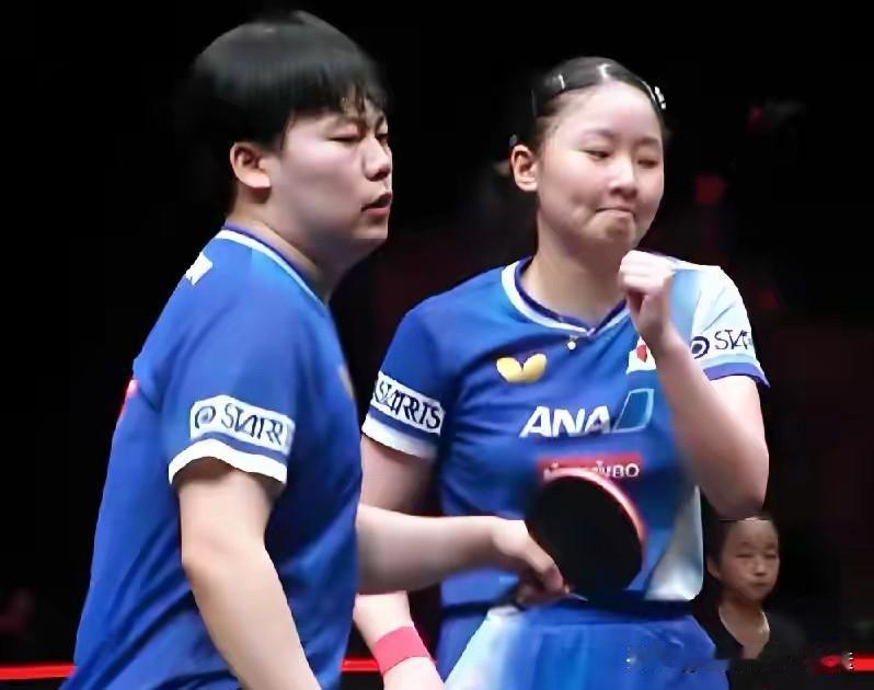 3-0，3-0，乒乓球香港总决赛，混双第二小组，最新积分榜如下[玫瑰]1，申