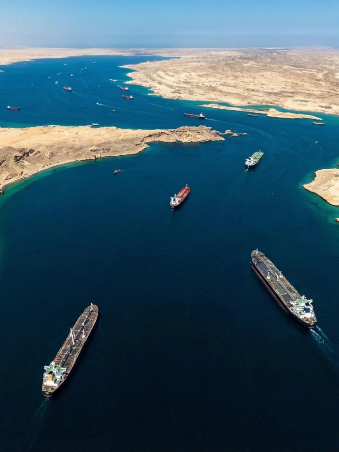 封锁霍尔木兹海峡的4种情景——从伊朗投降到中国海军登场。俄专家亚历山大·乌拉尔