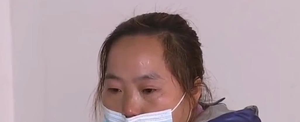 每年收入几十万，男子把钱交给妻子保管，谁知生活越过越艰难，如今男子想装修买了五年