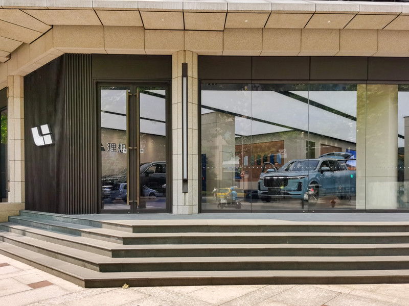 理想汽车自主研发电池，好处多多。核心是掌握技术主动权，保障供应链稳定，还能支撑向