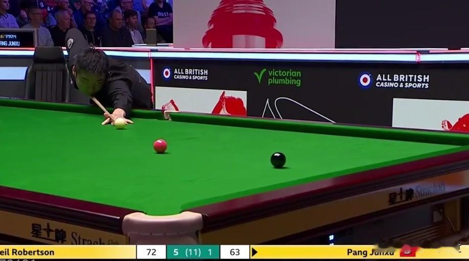 悬崖边上的自我救赎！庞俊旭未来可期。局分落后1：5，第七局落后11：72、台面