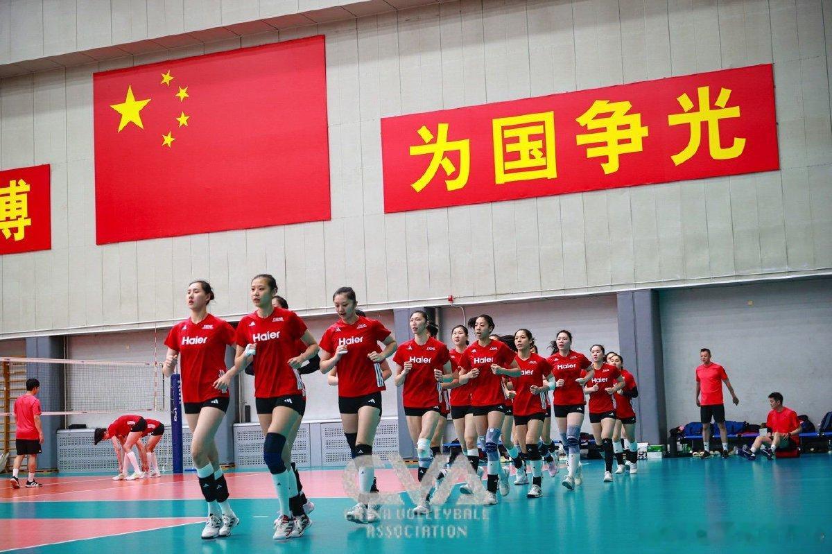 排球🔴2026年国家联赛，中国女排30人大名单已正式公布（印象中去年正式提