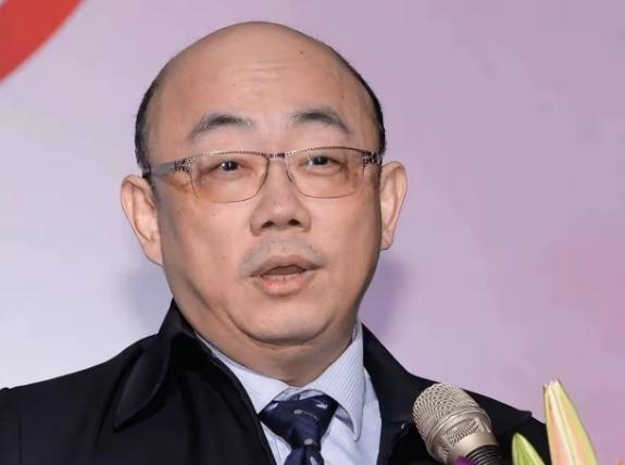 郭正亮直接在电视上掀了矢板明夫的老底：“你本名荆涛，天津生的，户口到现在都是中国