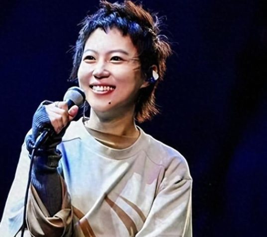 窦靖童:从被误解的星二代到为王菲争光的音乐人