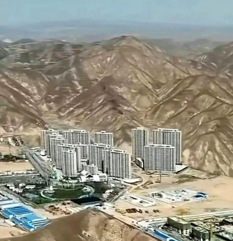 有一个疑问，这里的房子盖好了，卖给谁呢？