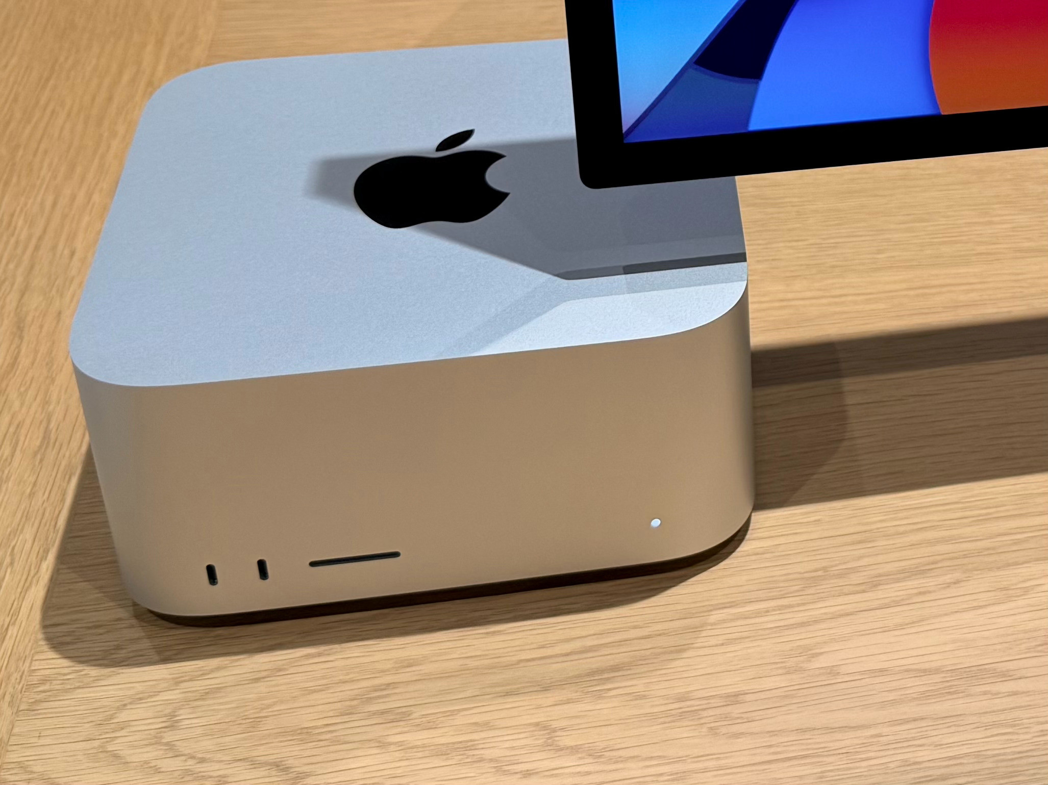 把10万多张照片丢给MacStudio跑人工智能大模型……照片有五个月前的，