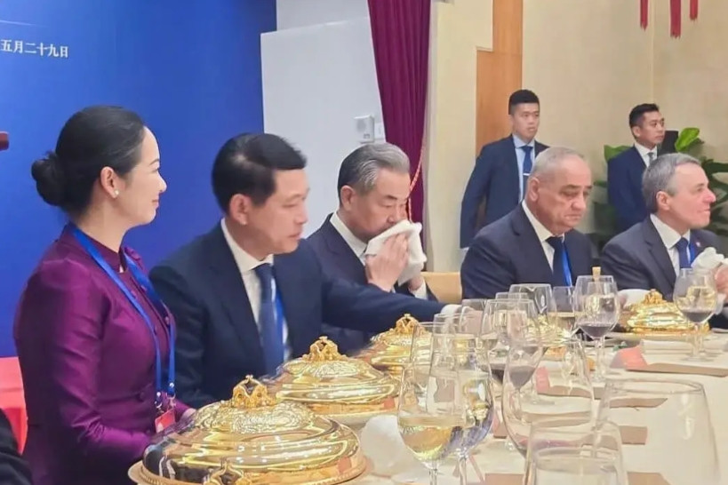 柬埔寨商业大臣占莫妮女士代表柬埔寨政府在香港出席成立“国际调解院”的欢迎晚宴。