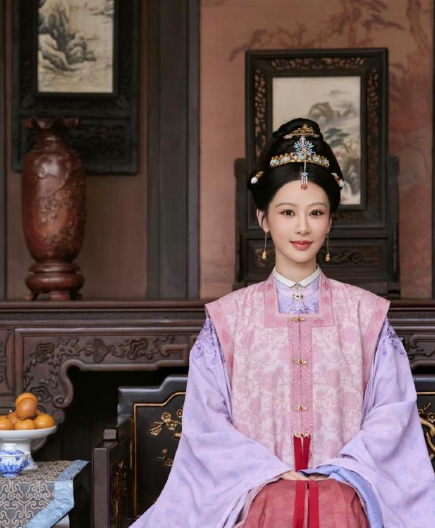 首播将至！又一黑马大剧来袭，《家业》杨紫韩东君领衔！​​​