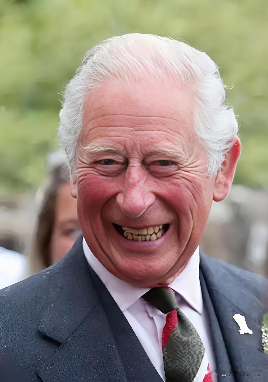 川普又口无遮拦了！他说他的母亲暗恋查尔斯王子！你说，有可能吗？当然，美国人