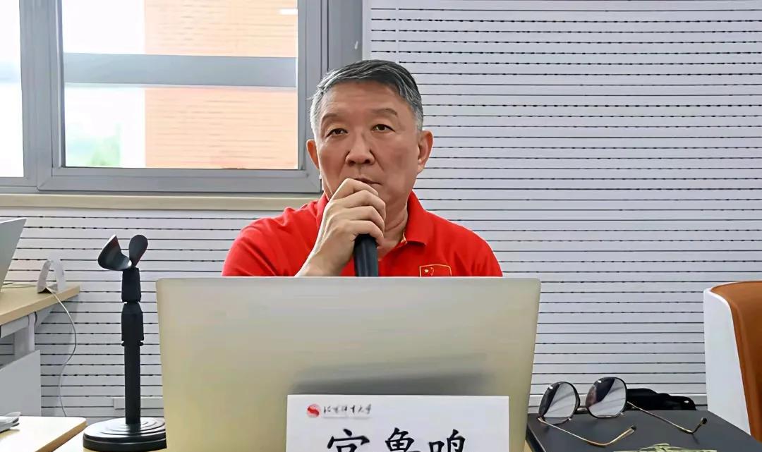 宫鲁鸣又出奇招！选在全运会前进行女篮国家队集训，不知道各俱乐部会放入吗？宫鲁鸣