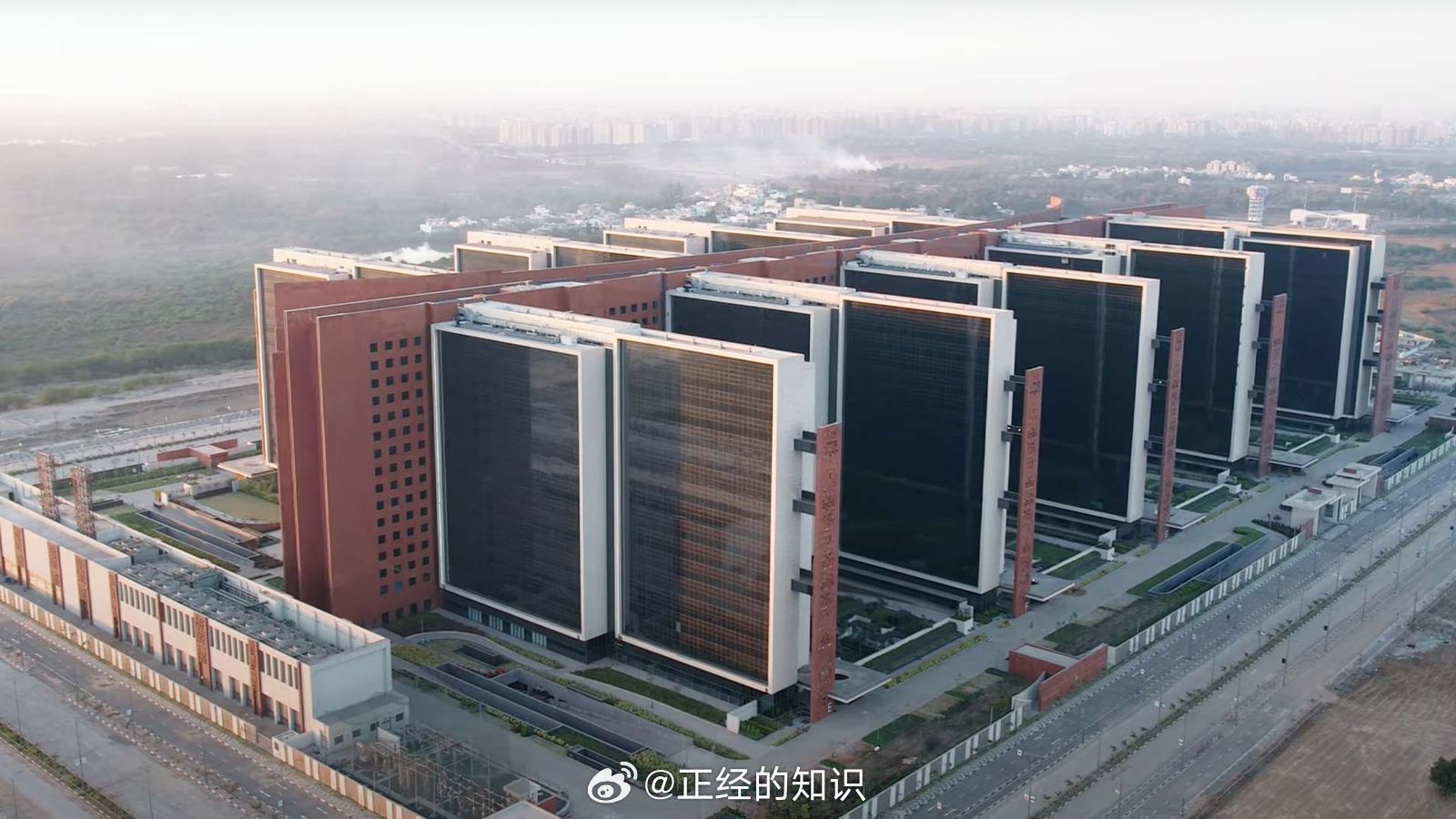 全世界最大的办公楼（SuratDiamondBourse），是苏拉特钻石交易