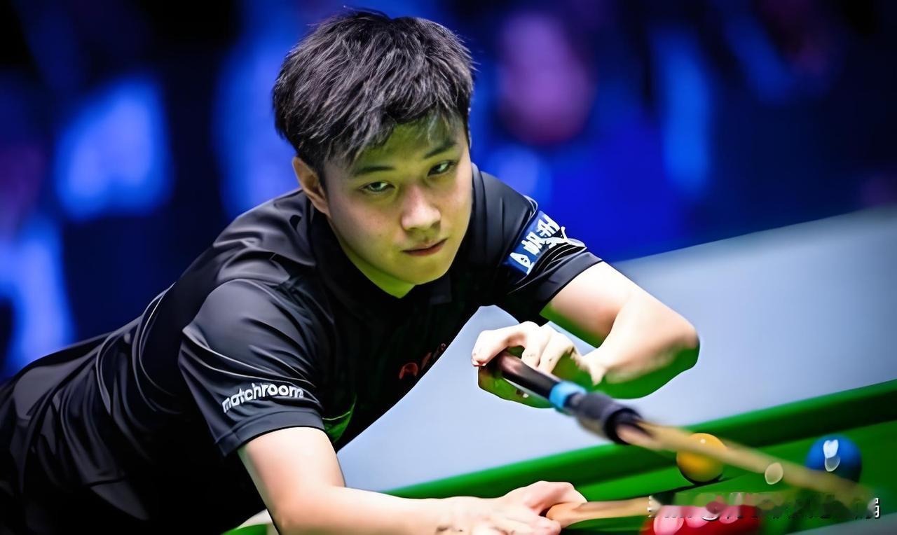 赵心童战胜墨菲晋级4强北京时间11月21日凌晨，利雅得斯诺克锦标赛传来好消息，