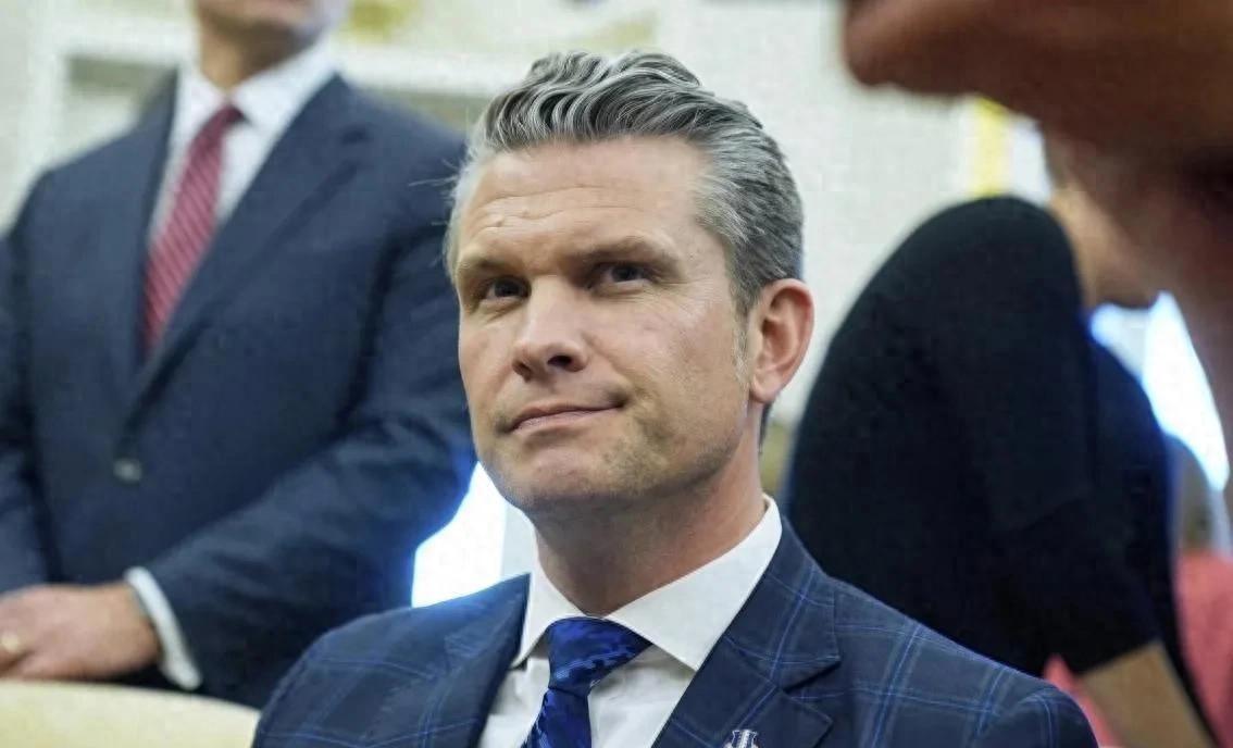 美军底牌公开，战争部长称可打击中俄伊，东风26歼灭一切来犯之敌最近美军算是把