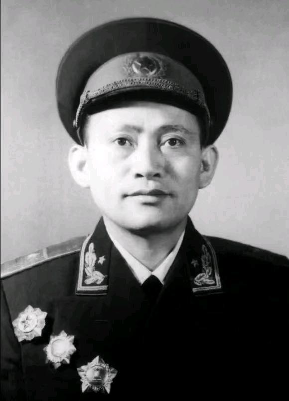 1952年，开国少将甘思和外出考察，一个老部下找到他，说：“原冀鲁豫军区4旅旅长