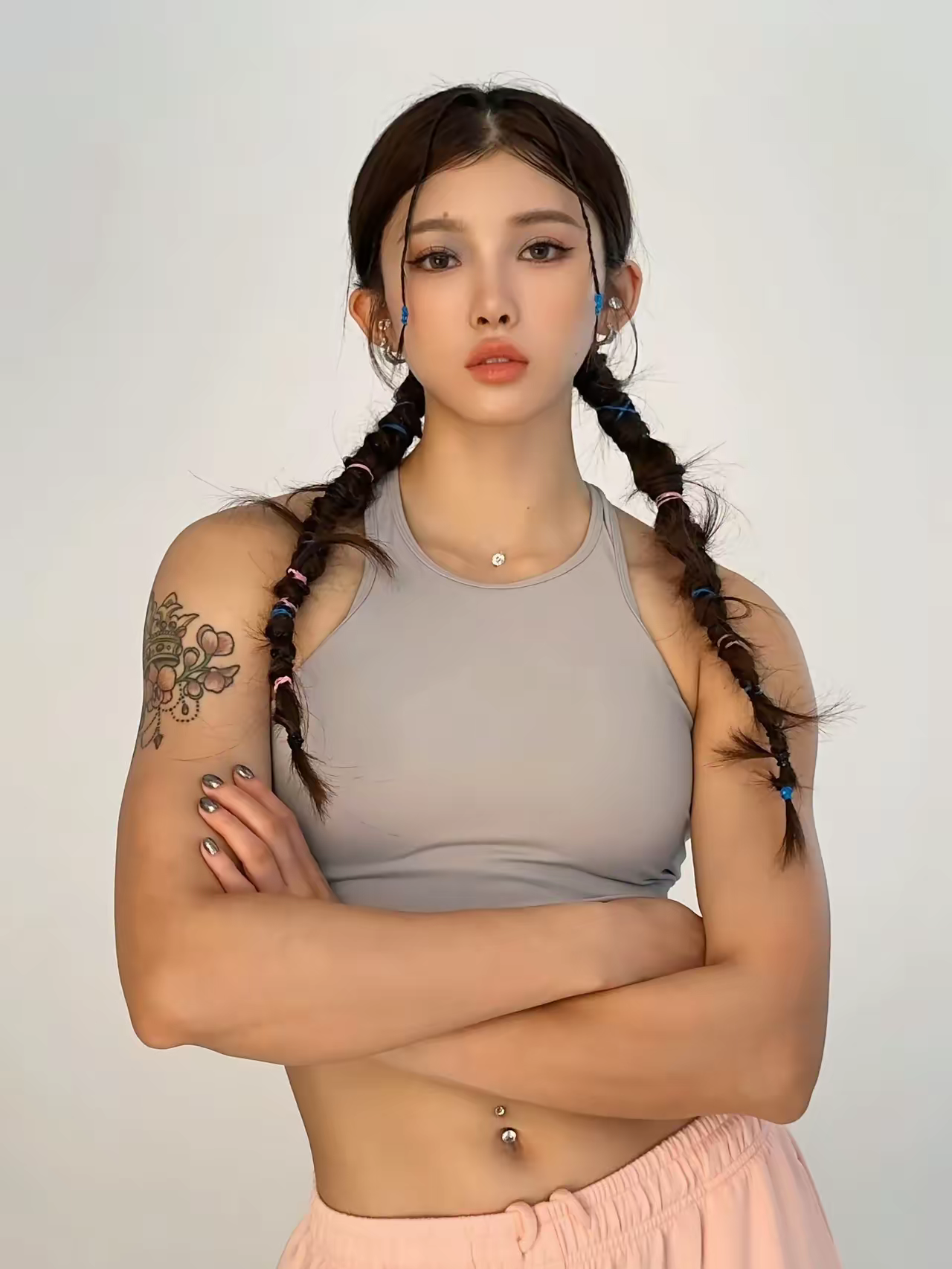 吴艳妮身材独特，这H型身板让男人们望而却步